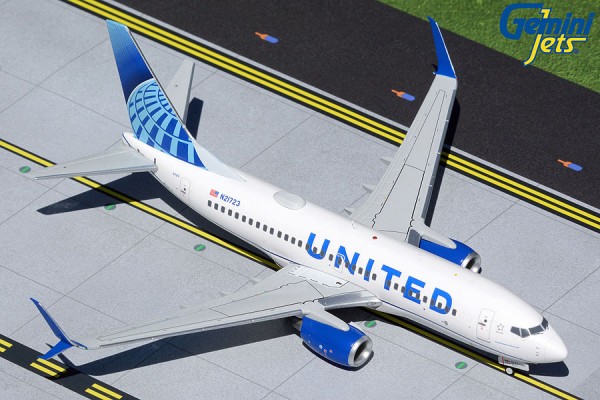 Boeing 737-700 United Airlines
