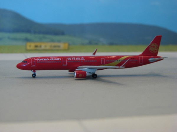 Airbus A321 Juneyao Airlines