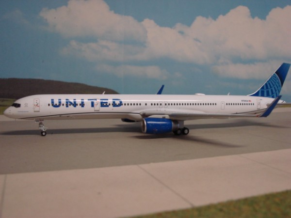 Boeing 757-300 United Airlines
