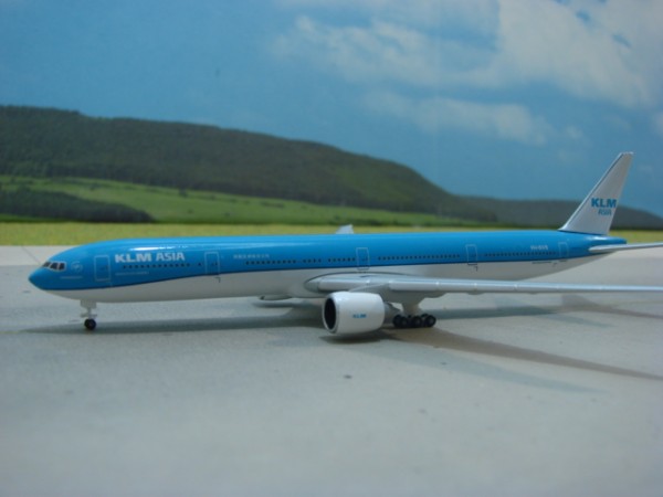 Boeing 777-300ER KLM Asia