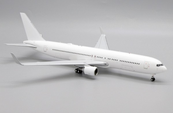 Boeing 767-300 blank